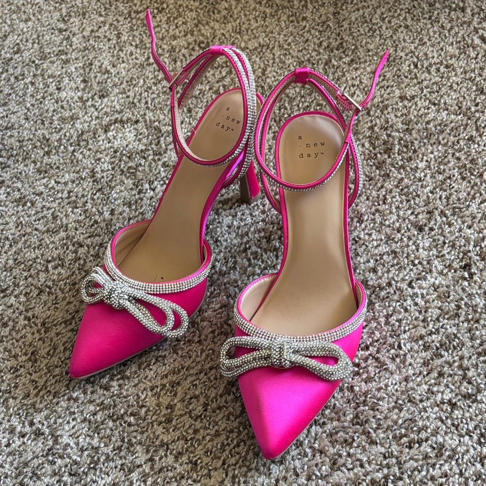 A New Day Fuchsia Heels with Metallic Bow